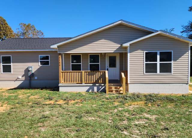 Property at 2124 Aaron Ave, Grand Ridge, FL 32442, 3 beds, 2 baths