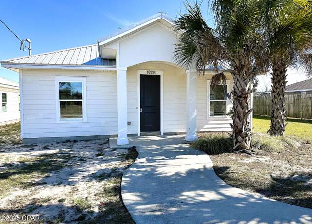 Property at 1908 Danford Ave, Panama City, FL 32405, 3 beds, 3 baths