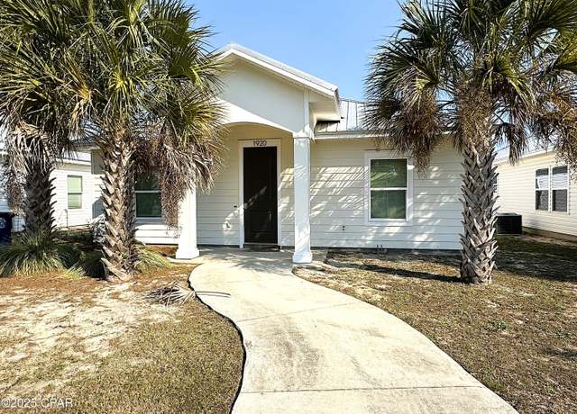 Property at 1920 Danford Ave, Panama City, FL 32405, 3 beds, 3 baths