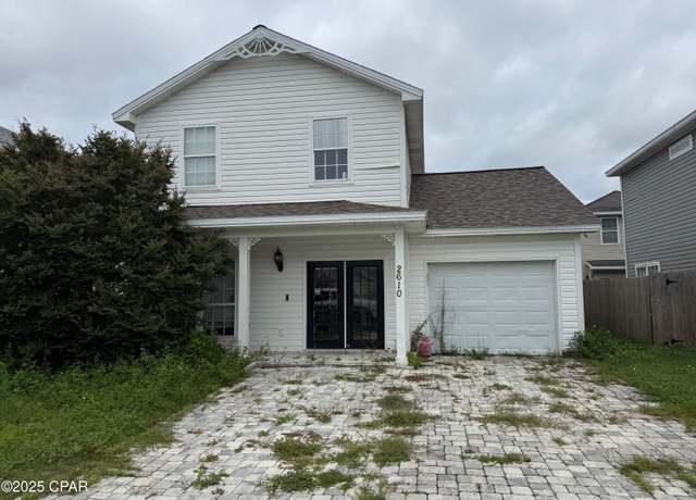 Property at 2610 Laurel Dr, Panama City, FL 32404, 3 beds, 2 baths