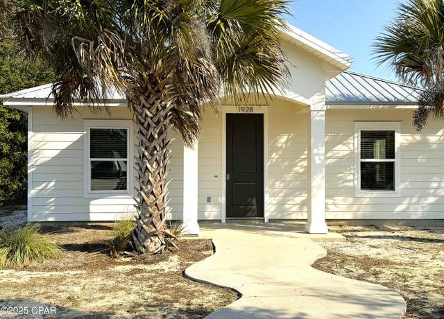 Property at 1928 Danford Ave, Panama City, FL 32405, 3 beds, 3 baths