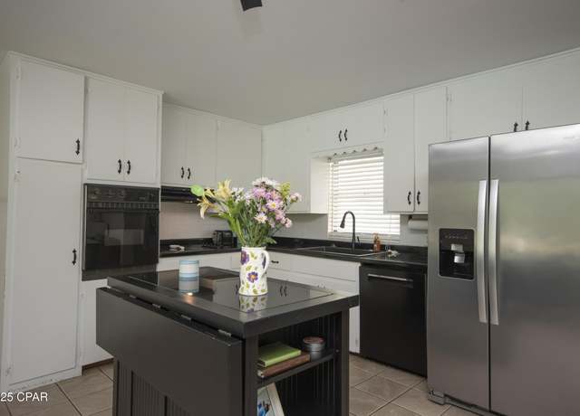 Property at 1012 W 10th Ct, Panama City, FL 32401, 3 beds, 2 baths