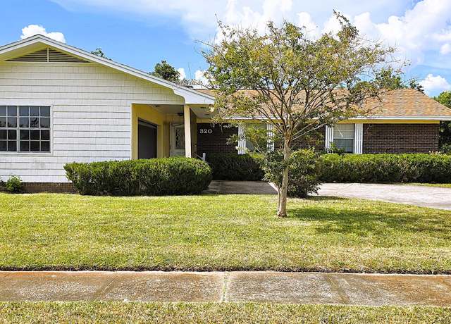 Property at 320 Alexander Dr, Lynn Haven, FL 32444, 3 beds, 2 baths