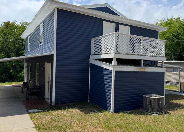 Property at 211 Circle Dr, Panama City Beach, FL 32413, 4 beds, 3 baths
