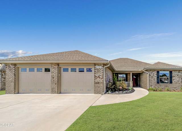 Property at 4522 Bylsma Cir, Panama City, FL 32404, 4 beds, 2 baths