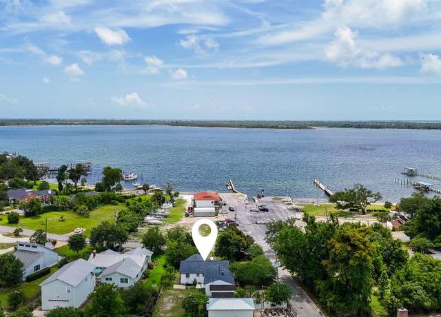 Property at 301 Bunkers Cove Rd, Panama City, FL 32401, 3 beds, 2 baths
