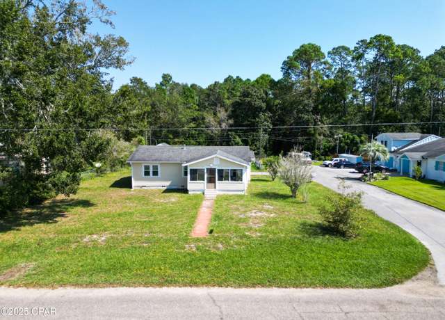 Property at 125 Hunter Cir, Port St. Joe, FL 32456, 3 beds, 2 baths