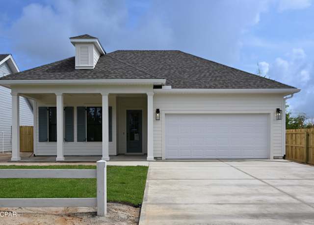 Property at 6701 Wallace Rd, Callaway, FL 32404, 4 beds, 2.5 baths