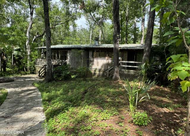 Property at 199 N Duck Ave, Wewahitchka, FL 32465, 2 beds, 2 baths