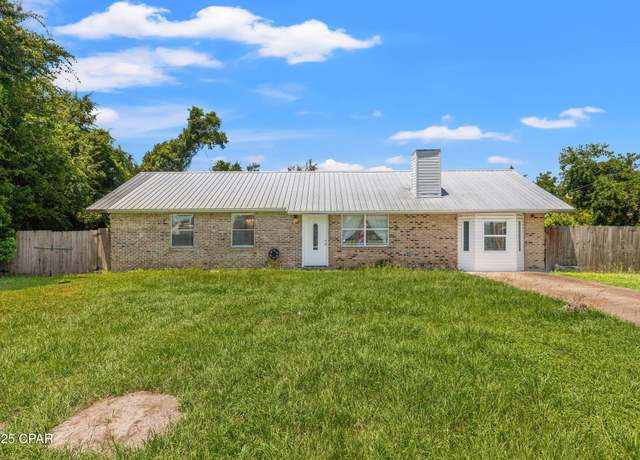 Property at 2915 E 17th St, Panama City, FL 32405, 4 beds, 2 baths