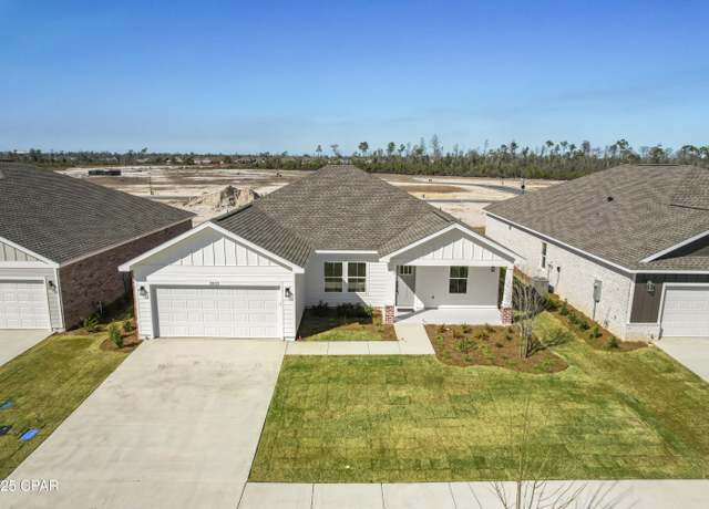 Property at 3833 Red Deer Cir, Panama City, FL 32404, 3 beds, 2 baths