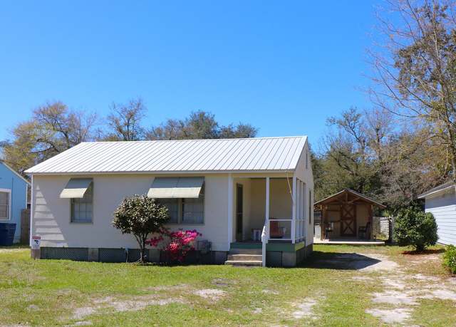 Property at 207 Linda Ave, Panama City, FL 32401, 2 beds, 1 bath
