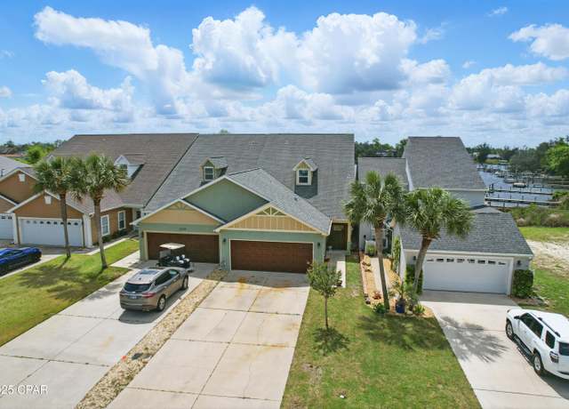 Property at 2910 Country Club Dr, Lynn Haven, FL 32444, 4 beds, 3 baths