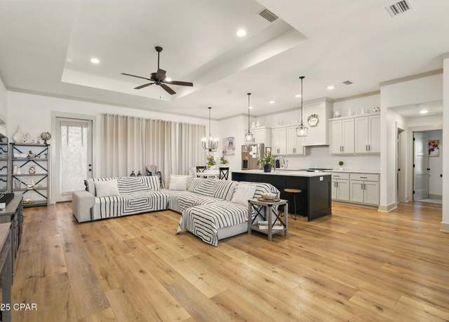 Property at 3928 Sandpine Way, Panama City, FL 32404, 5 beds, 2 baths