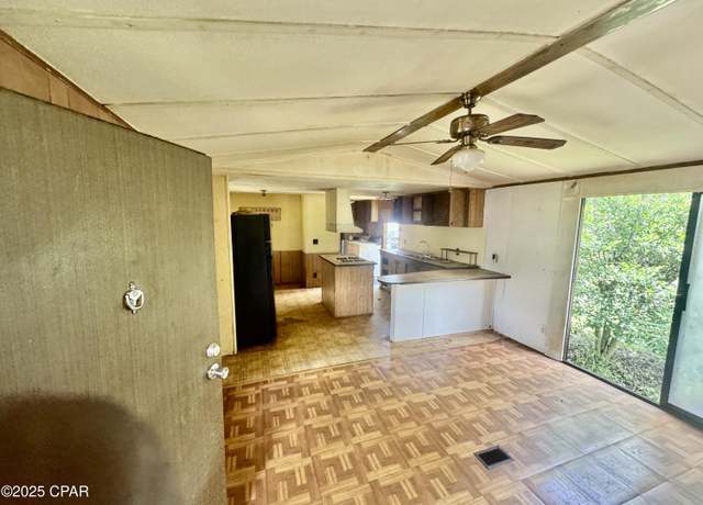 Property at 559 N Coronado Pl, Panama City Beach, FL 32413, 2 beds, 1 bath