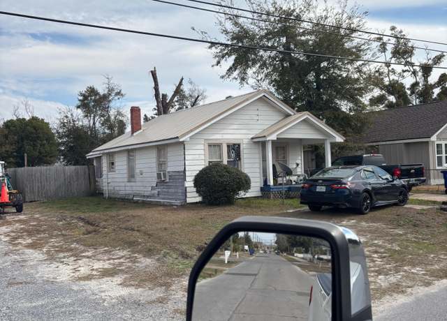 Property at 924 Mckenzie Ave, Panama City, FL 32401, 2 beds, 1 bath