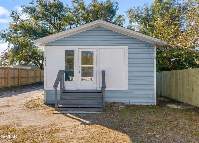 Property at 1905 W 17th St, Panama City, FL 32405, 2 beds, 1 bath
