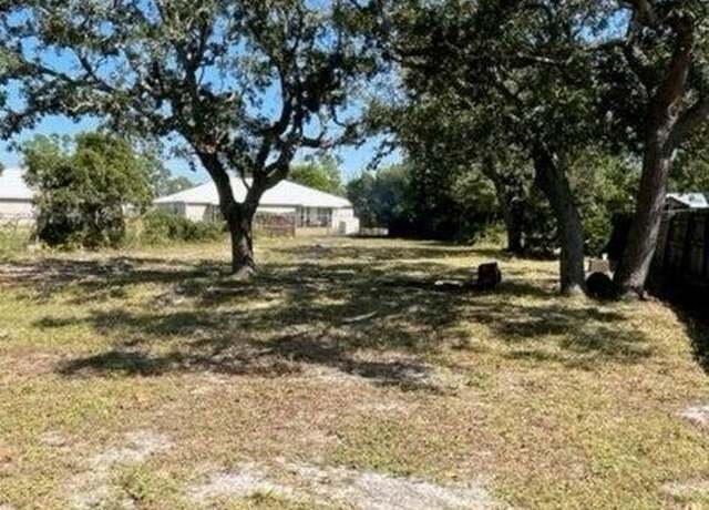 Property at 2713 N Pleasant Oak Ct, Panama City, FL 32408