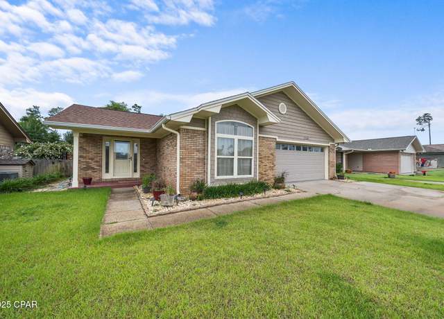 Property at 2501 Kimberly Dr, Lynn Haven, FL 32444, 3 beds, 2 baths