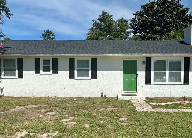 Property at 3701 Betsy Ln, Panama City, FL 32408, 3 beds, 2 baths