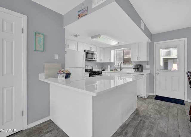 Property at 170 W Leslie Ln, Panama City Beach, FL 32407, 2 beds, 1.5 baths