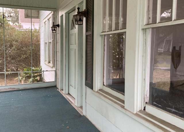 Property at 2923 Madison St, Marianna, FL 32446, 3 beds, 1 bath