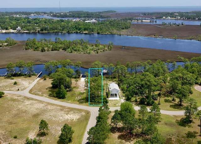 Property at 519 Shellys Loop Rd, Carrabelle, FL 32322