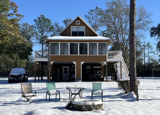 Property at 4526 Leisure Lakes Dr, Chipley, FL 32428, 4 beds, 2.5 baths