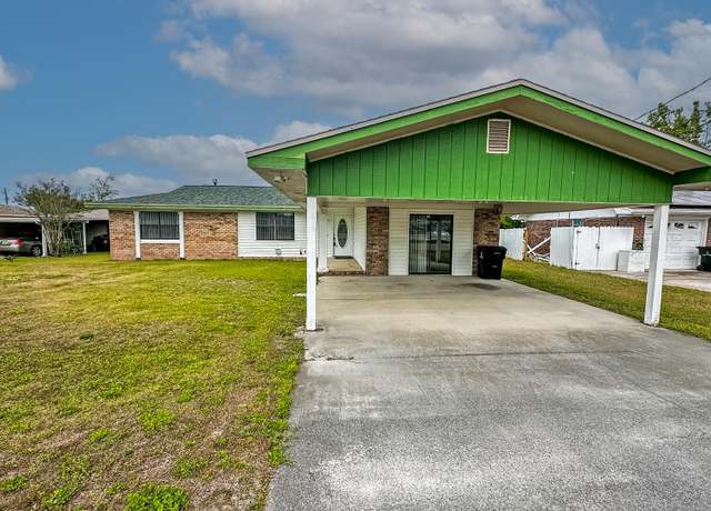 Property at 907 Bob Little Rd, Panama City, FL 32404, 3 beds, 2 baths