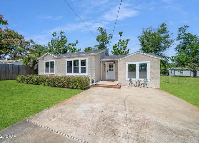 Property at 1407 Calhoun Ave, Panama City, FL 32401, 3 beds, 2 baths