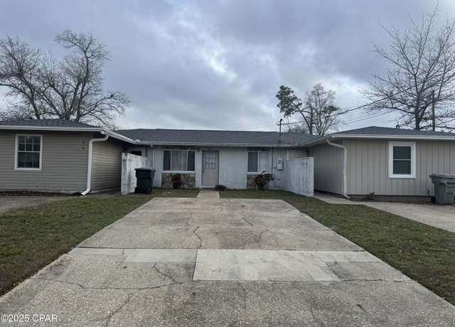 Property at 921 Bradford Cir, Lynn Haven, FL 32444, 2 beds, 1 bath