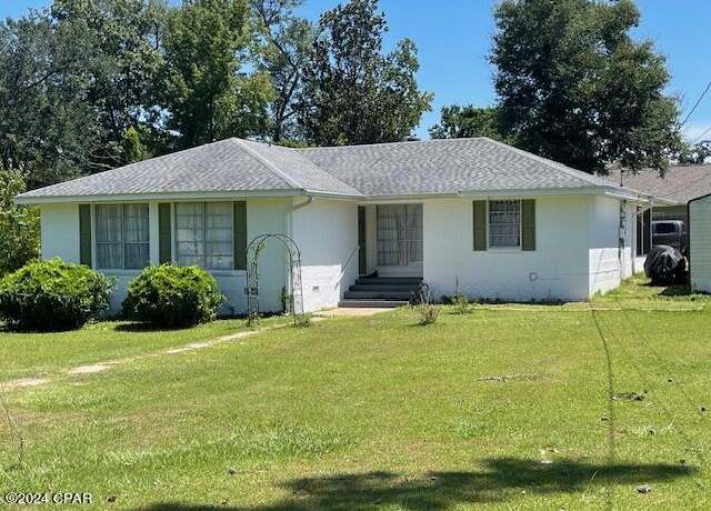 Property at 2994 Madison St, Marianna, FL 32446, 4 beds, 2 baths
