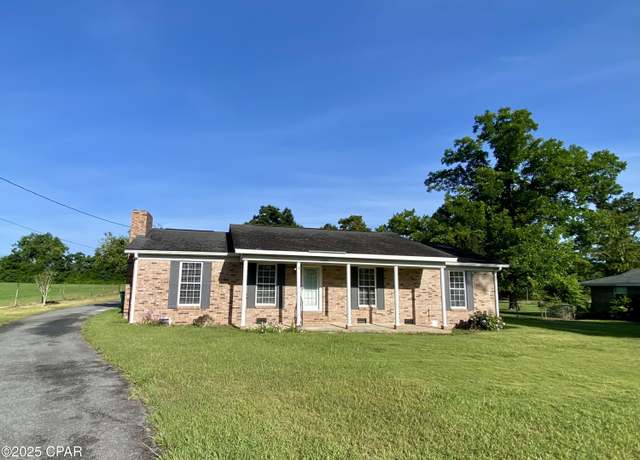 Property at 5251 10th St, Malone, FL 32445, 3 beds, 2.5 baths
