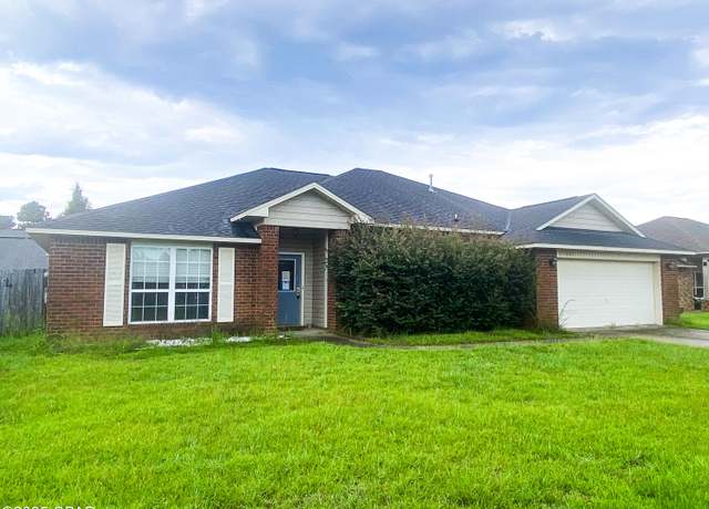 Property at 11605 Aruba Dr, Pensacola, FL 32506, 4 beds, 2 baths