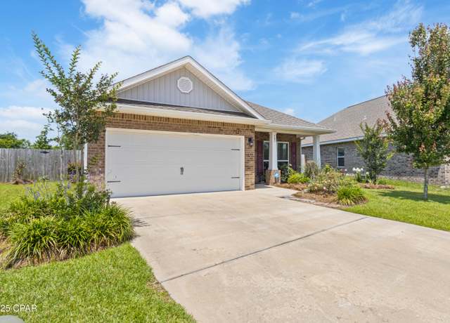 Property at 782 Cason Cir, Panama City, FL 32405, 3 beds, 2 baths