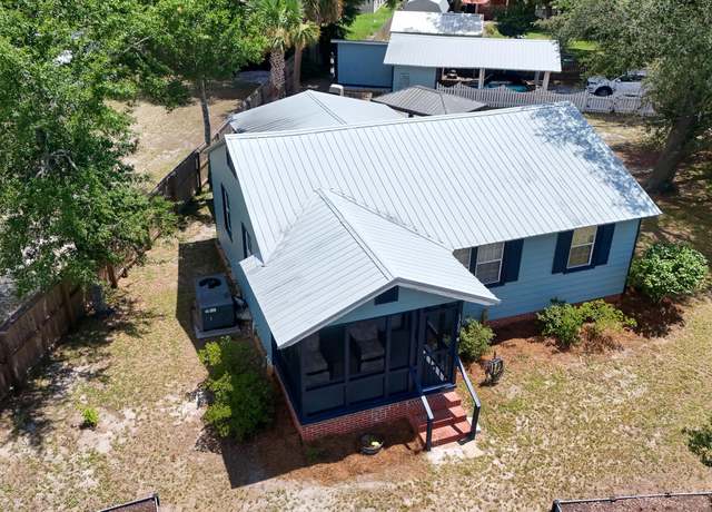 Property at 1700 Billings Ave, Panama City, FL 32401, 3 beds, 1 bath