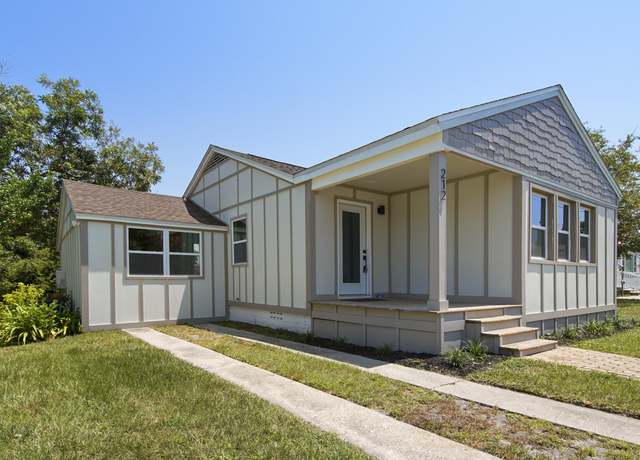 Property at 212 N Cove Blvd, Panama City, FL 32401, 3 beds, 2 baths