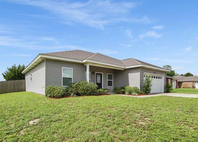 Property at 5206 Robins Ct, Panama City, FL 32404, 3 beds, 2 baths