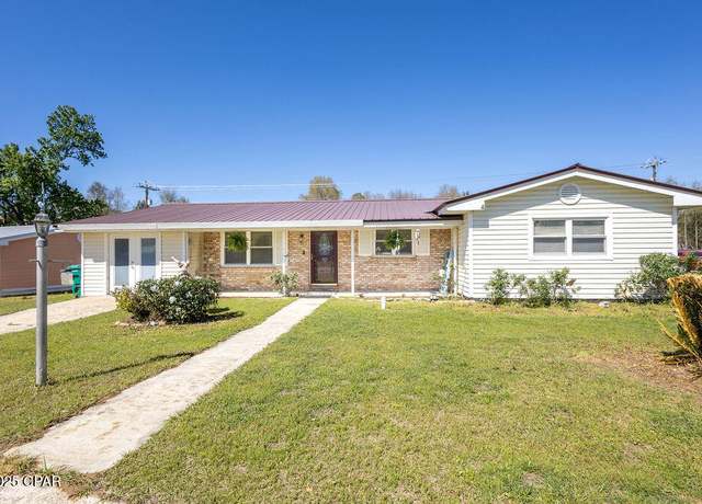 Property at 1652 Sunny Hills Blvd, Chipley, FL 32428, 4 beds, 1.5 baths