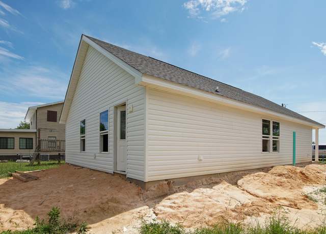 Property at 922 Taylor Dr, Panama City, FL 32404, 3 beds, 2 baths