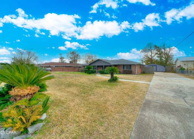 Property at 1201 W 28th Plaza Pl, Panama City, FL 32405, 4 beds, 2 baths