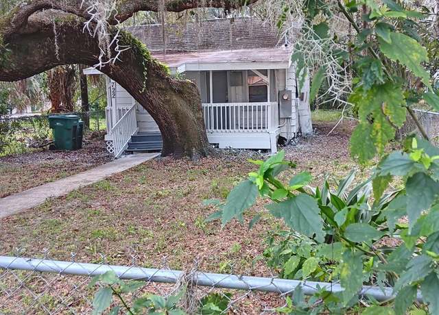 Property at 722 Grant Ave, Mount Dora, FL 32757, 2 beds, 1 bath