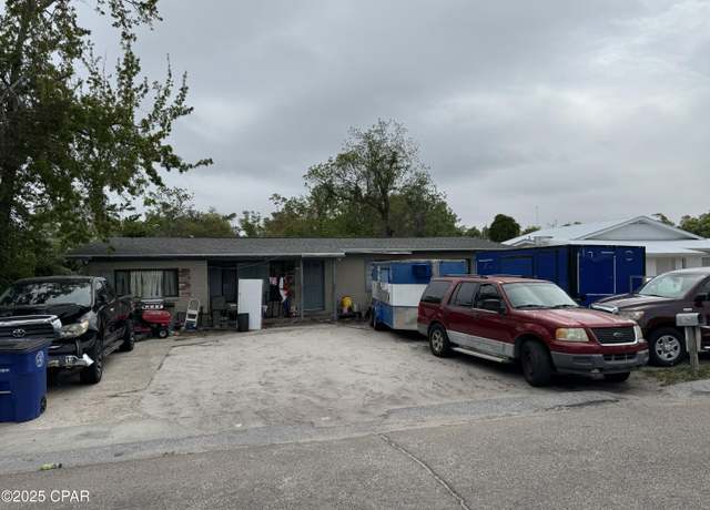 Property at 1604 Clay Ave, Panama City, FL 32405, 4 beds, 2 baths