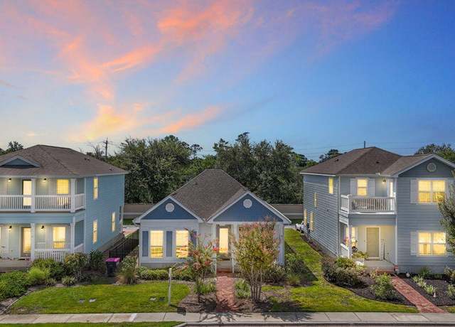 Property at 4805 Stellata Ln, Panama City Beach, FL 32408, 3 beds, 2 baths