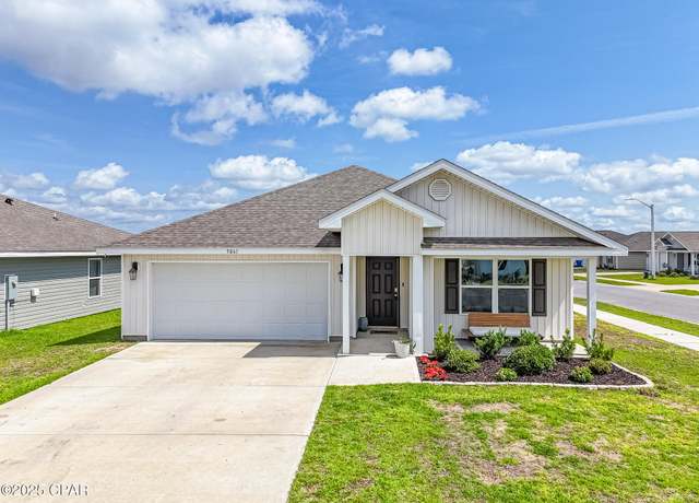 Property at 5061 Rivergrass Dr, Panama City, FL 32404, 4 beds, 2 baths