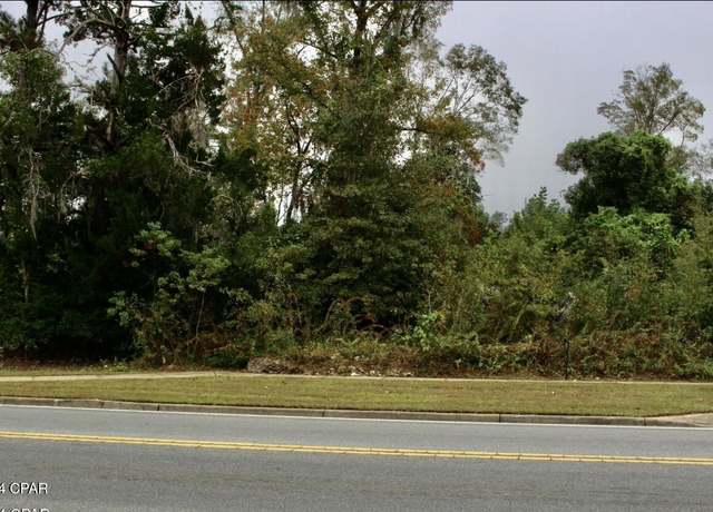 Property at 2972 Jefferson St, Marianna, FL 32446