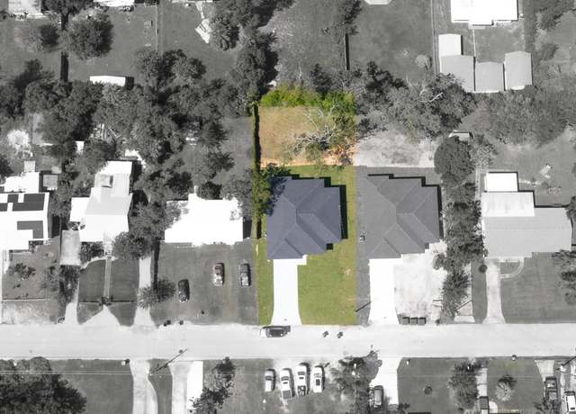 Property at 1711 Calhoun Ave, Panama City, FL 32405, 3 beds, 2 baths