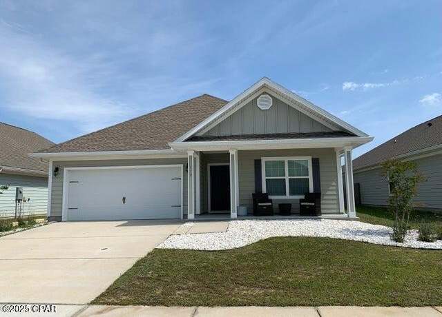 Property at 118 Redfish Way, Panama City, FL 32404, 4 beds, 2 baths
