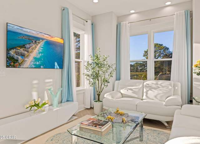 Property at 2704 Lagoon Manor Dr, Panama City, FL 32408, 3 beds, 3 baths