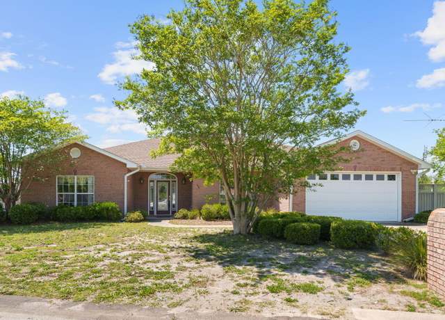 Property at 416 Shadecrest Dr, Panama City, FL 32404, 4 beds, 2 baths